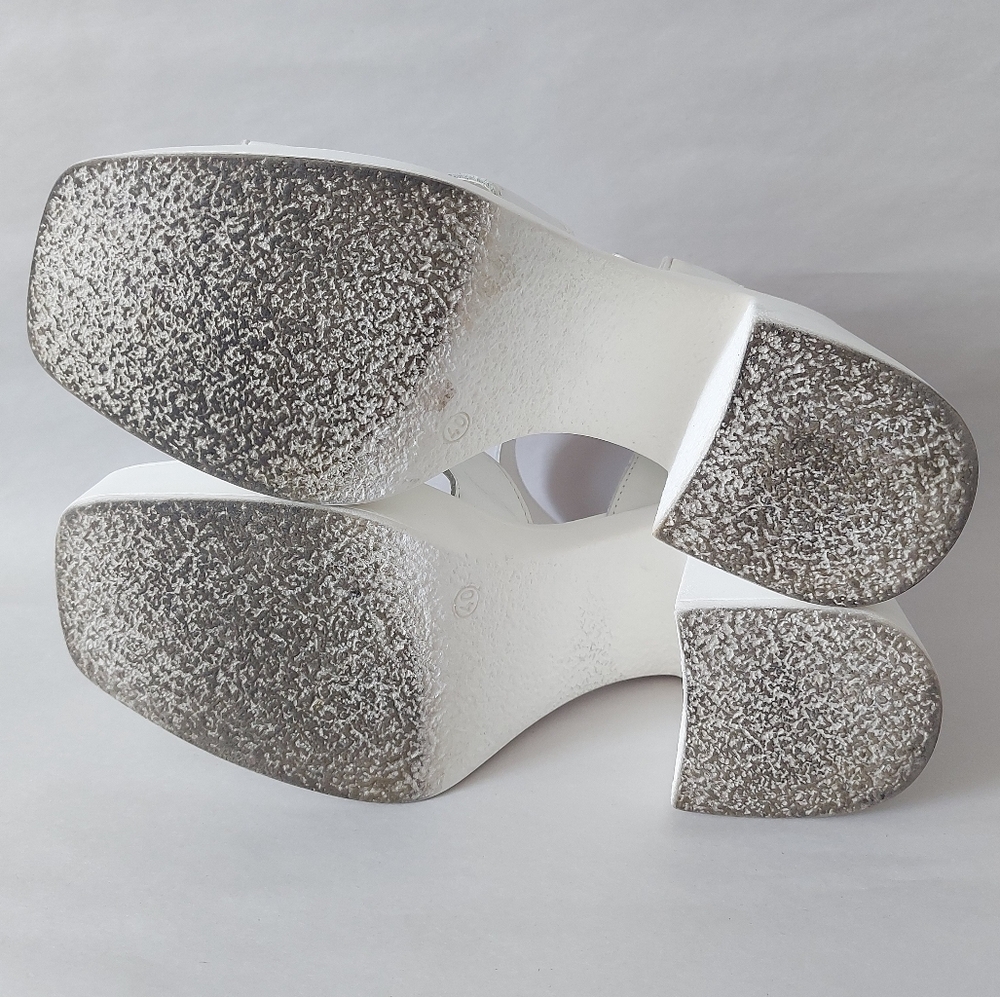 L'intervalle Platform Sandals Size 40 EU White Leather Strappy Comfort Buckle - Picture 11 of 11